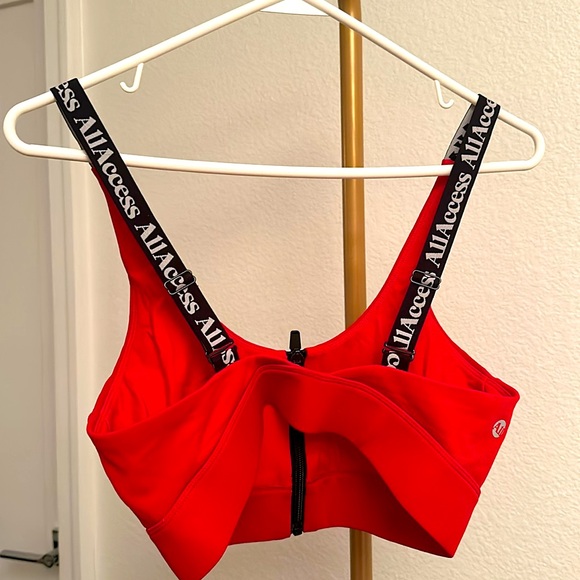All Access Red Sports Bra - size medium - zips up front - adjustable straps - Picture 2 of 6